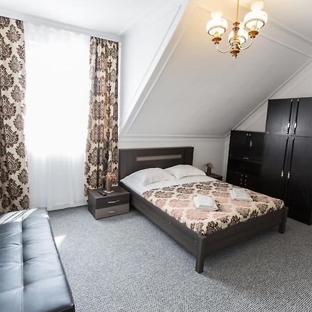 Panzio Status Appartement Hajdúszoboszló Buitenkant foto