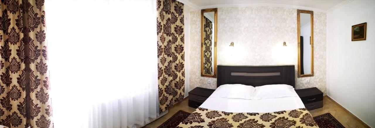 Panzio Status Appartement Hajdúszoboszló Buitenkant foto