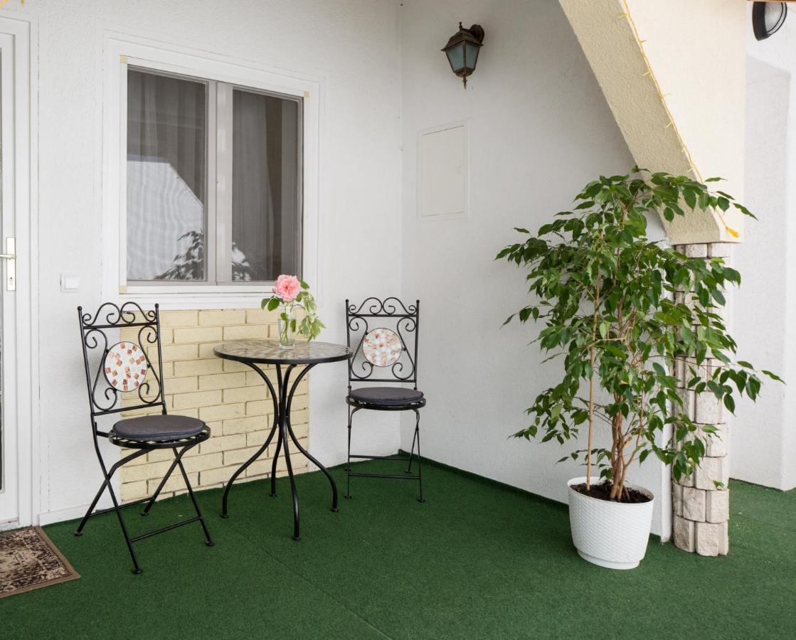 Panzio Status Appartement Hajdúszoboszló Buitenkant foto
