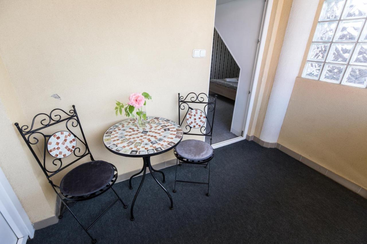 Panzio Status Appartement Hajdúszoboszló Buitenkant foto