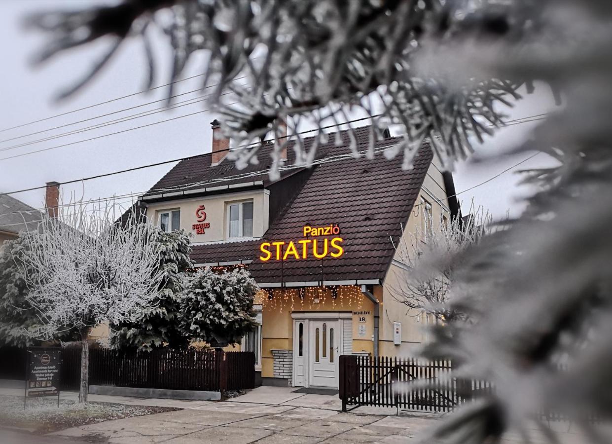 Panzio Status Appartement Hajdúszoboszló Buitenkant foto
